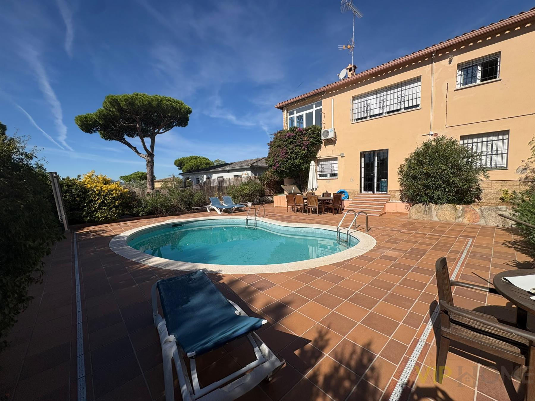 Venta de chalet en Santa Cristina D´aro