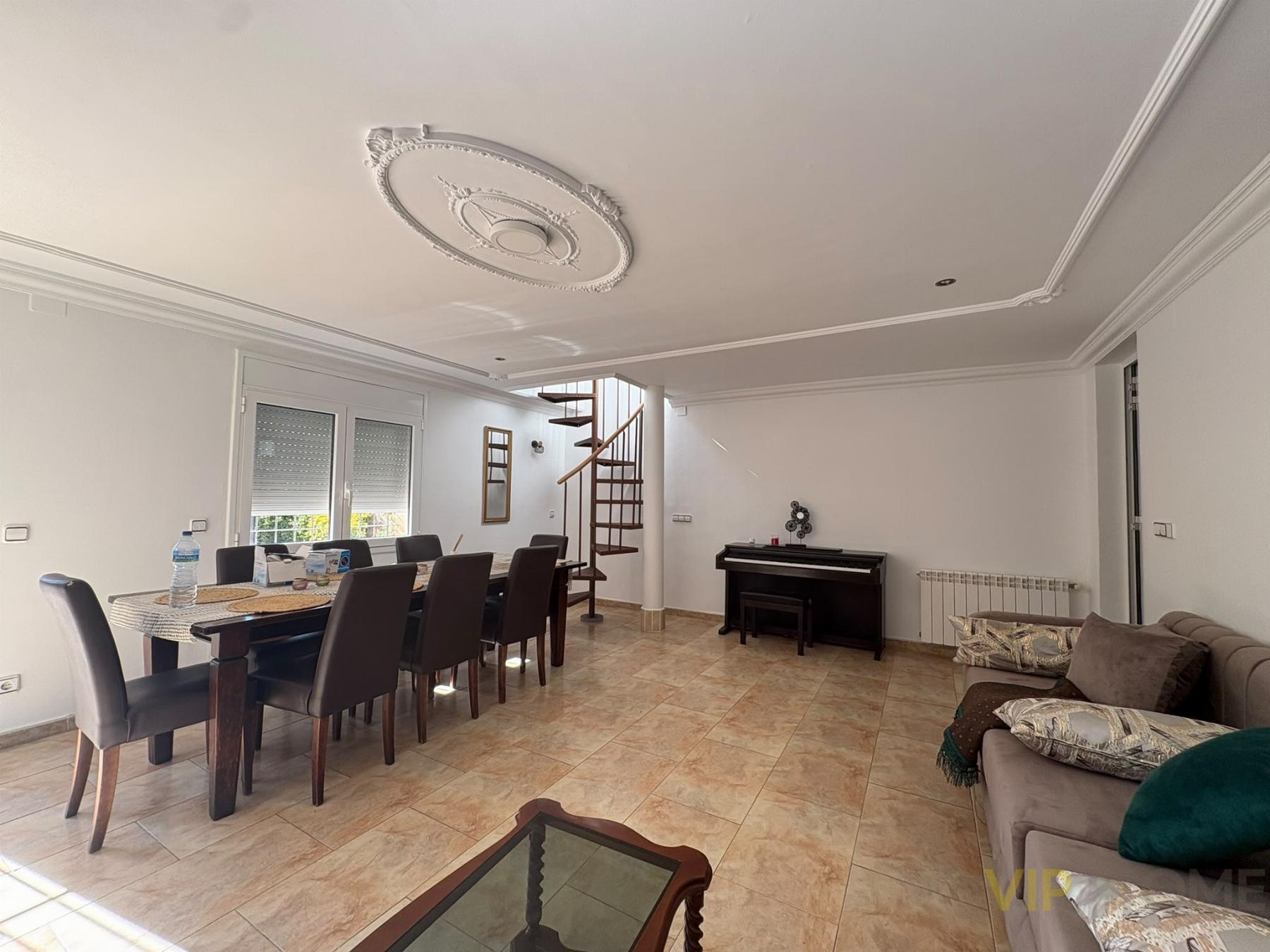 Venta de chalet en Santa Cristina D´aro