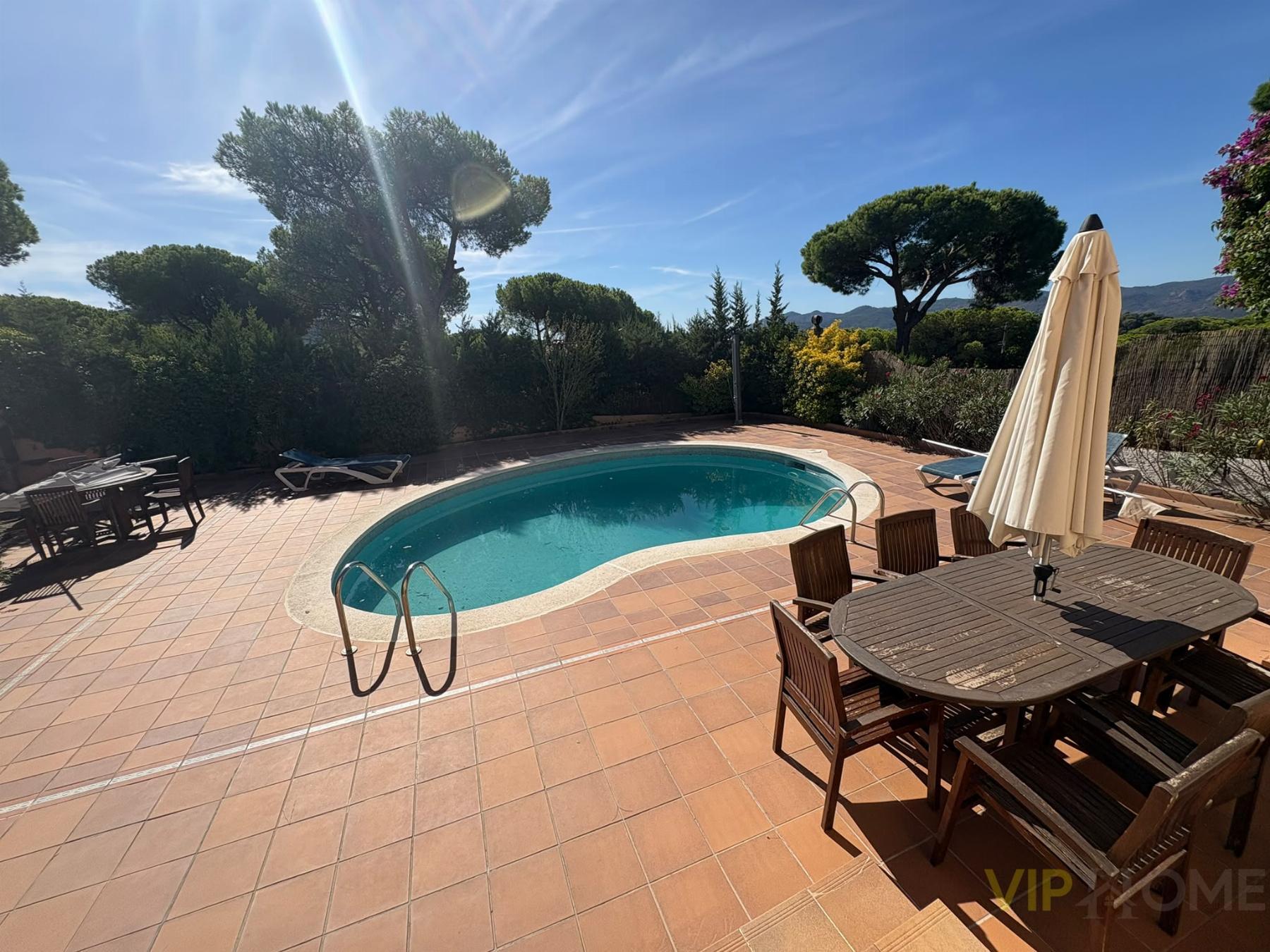Venta de chalet en Santa Cristina D´aro