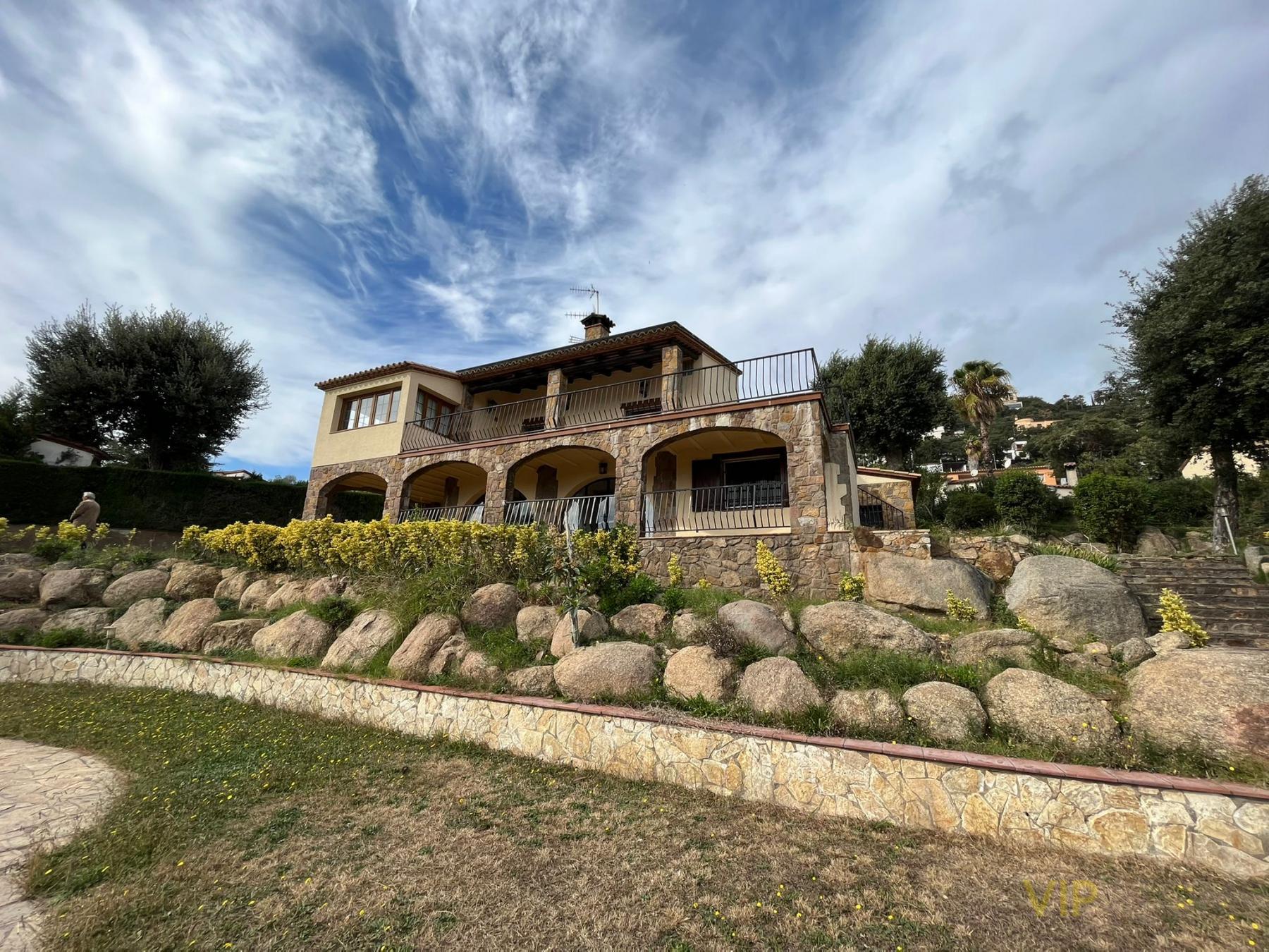 For sale of house in Calonge