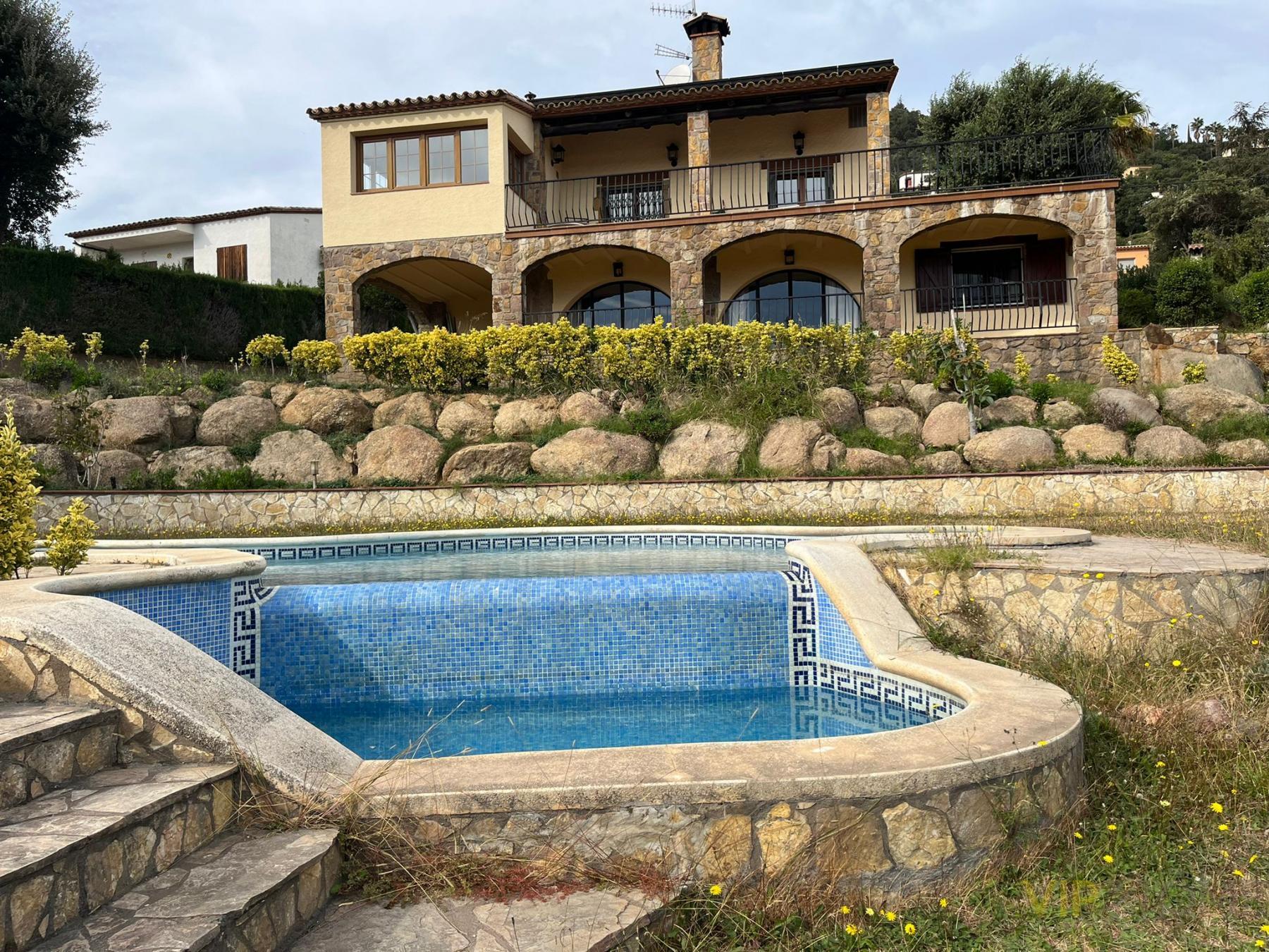 For sale of house in Calonge