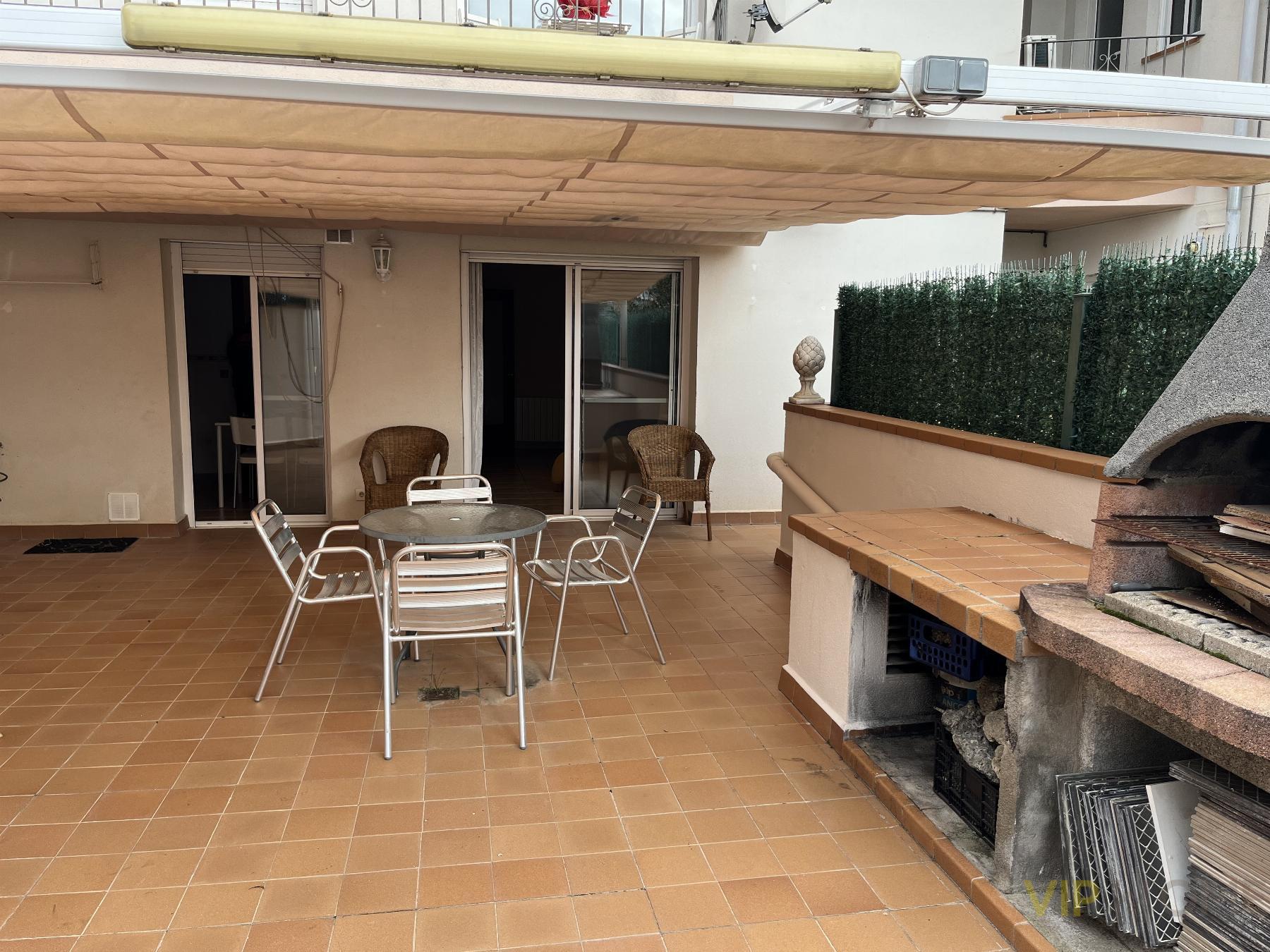 For sale of flat in Santa Cristina D´aro