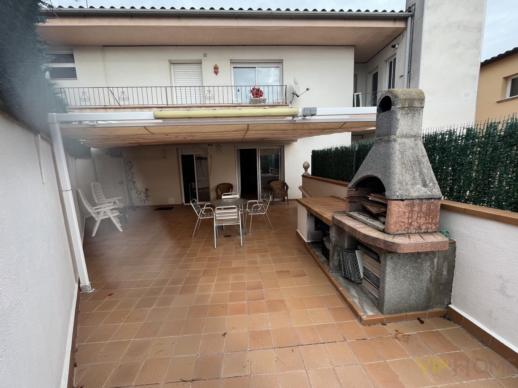 For sale of flat in Santa Cristina D´aro