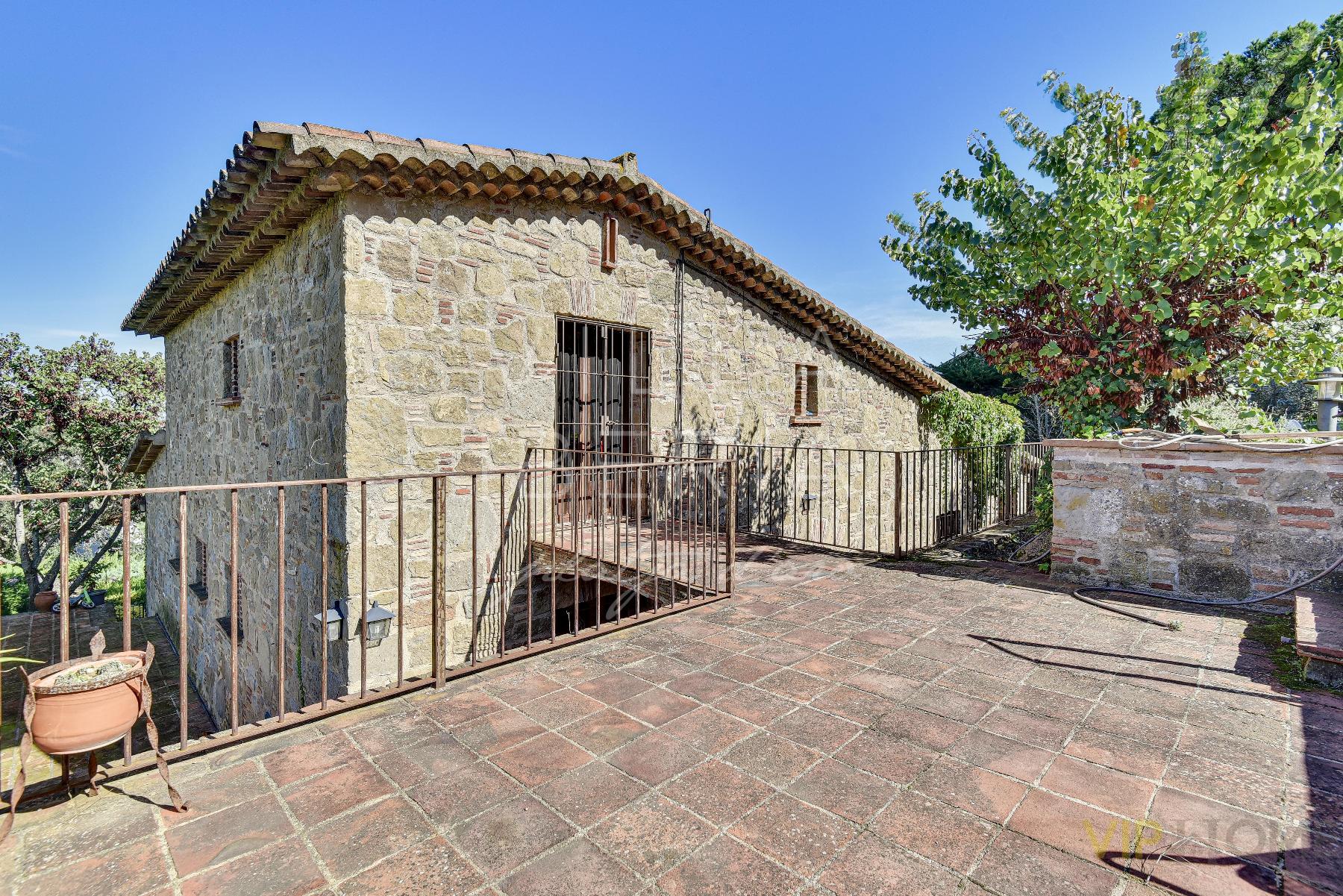 Venda de masia a Sant Antoni de Calonge