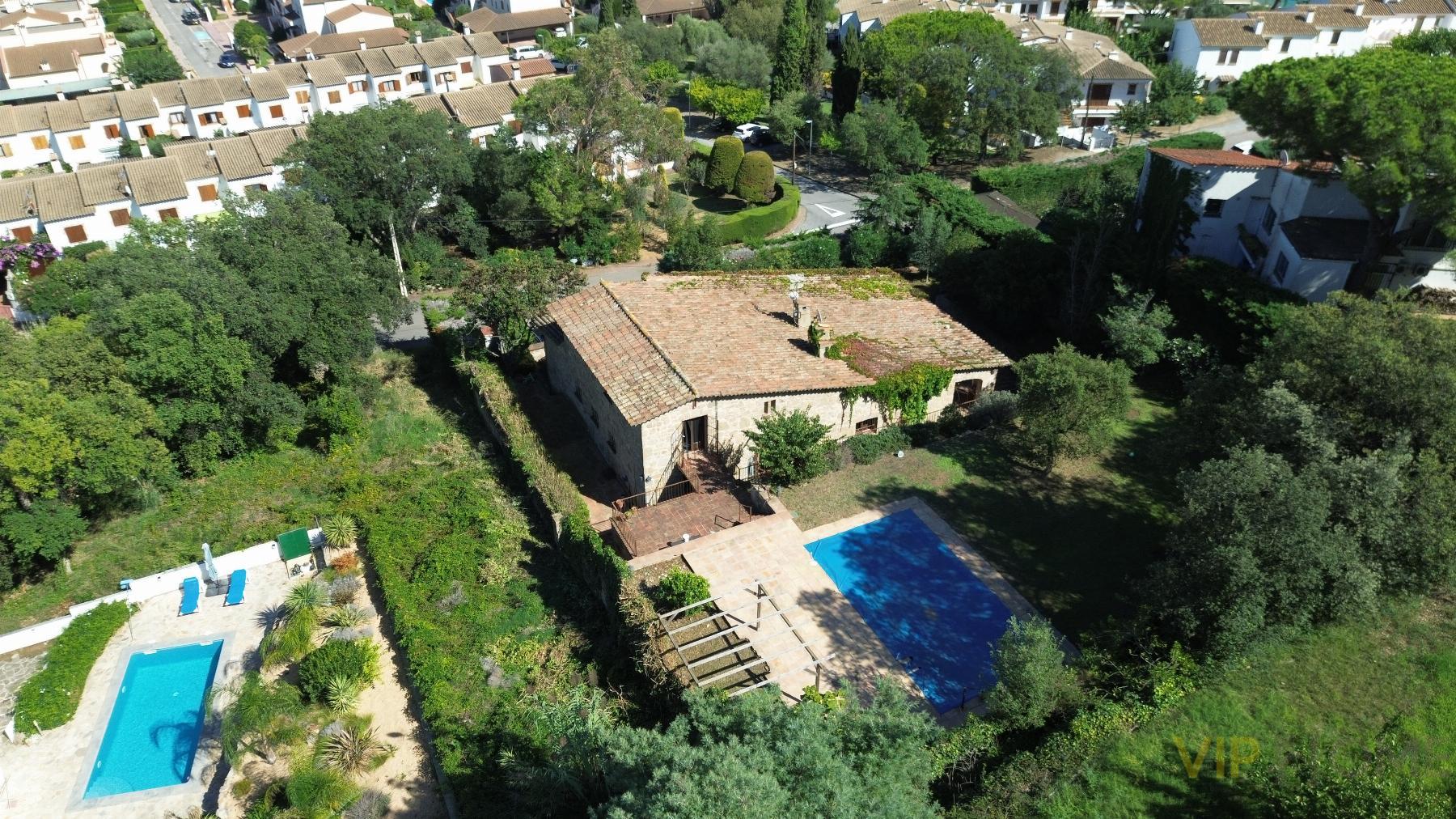 Venda de masia a Sant Antoni de Calonge