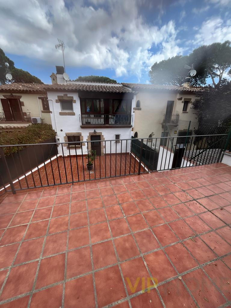 For sale of house in Santa Cristina D´aro