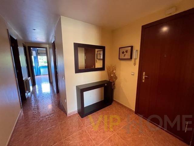 For sale of apartment in Llagostera