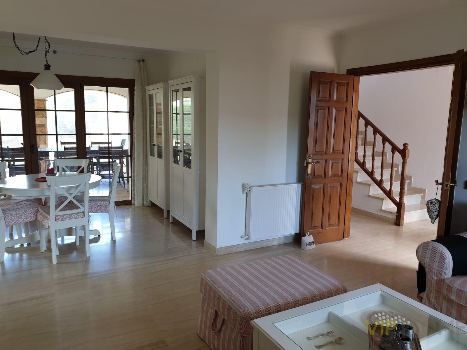 For sale of house in Santa Cristina D´aro