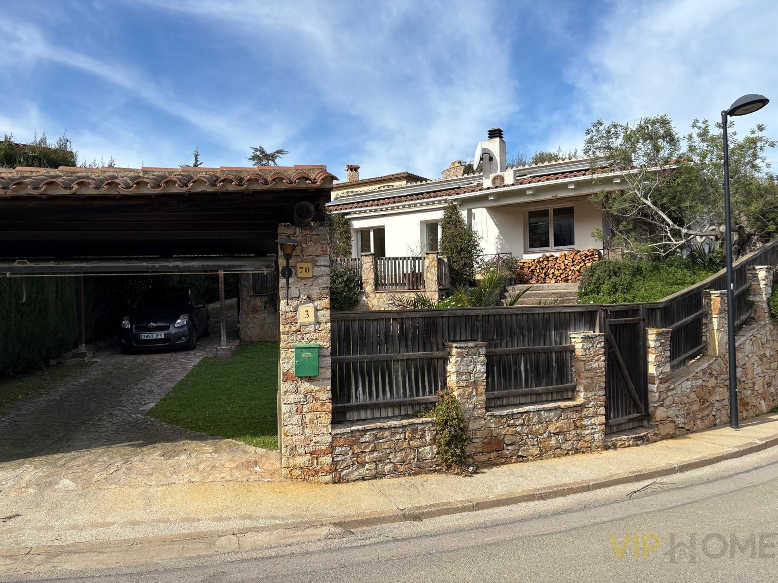 For sale of chalet in Begur