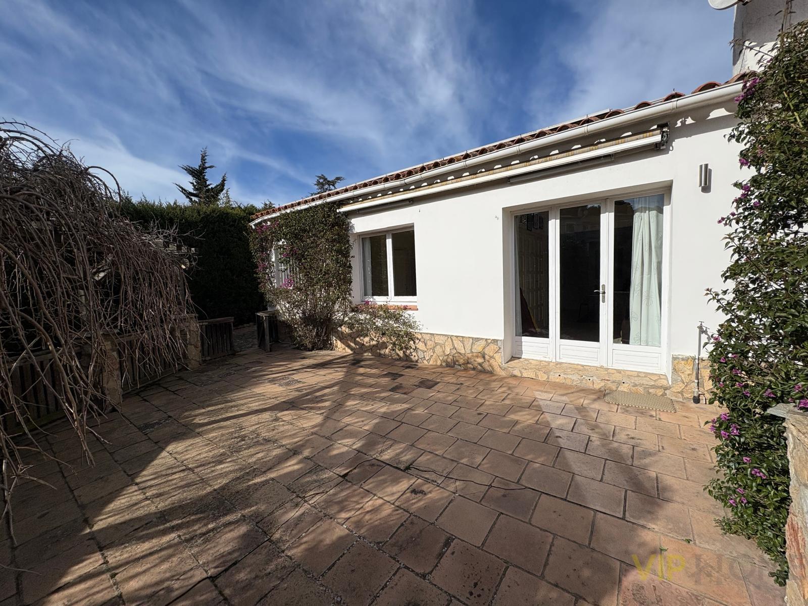 For sale of chalet in Begur