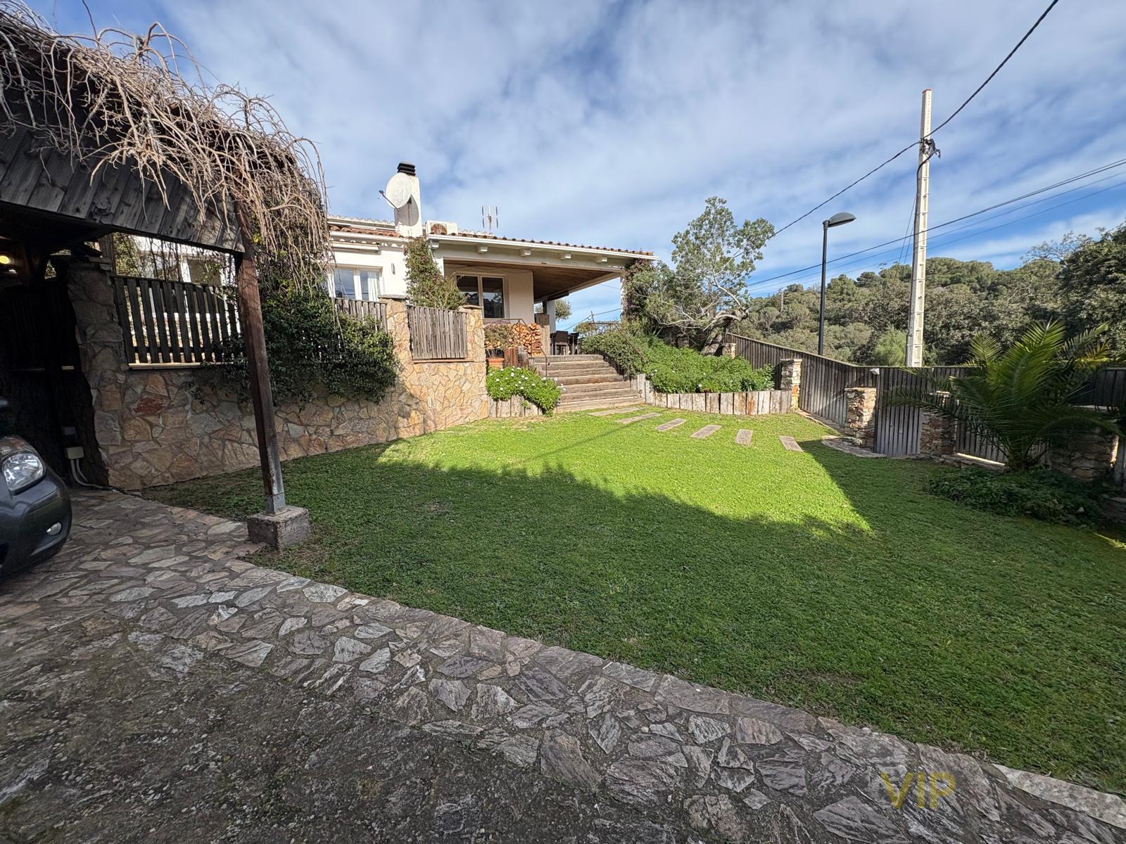 For sale of chalet in Begur