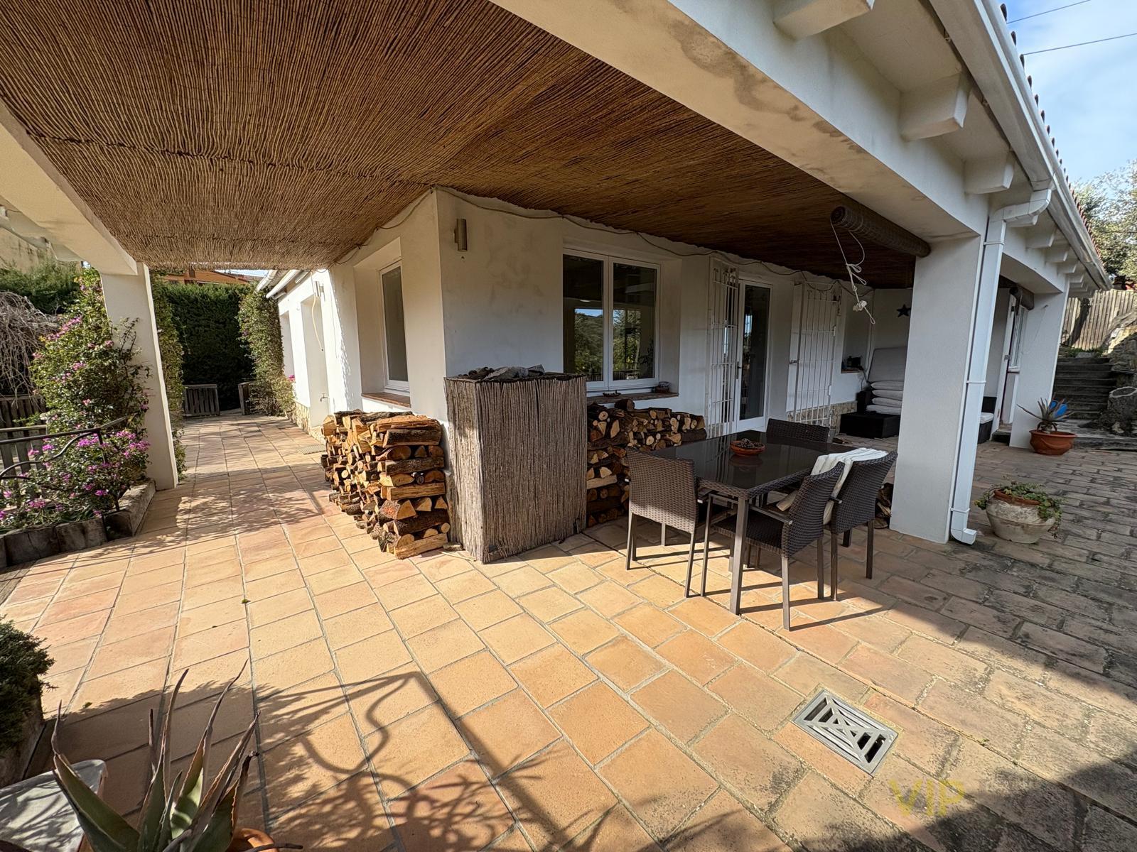 For sale of chalet in Begur