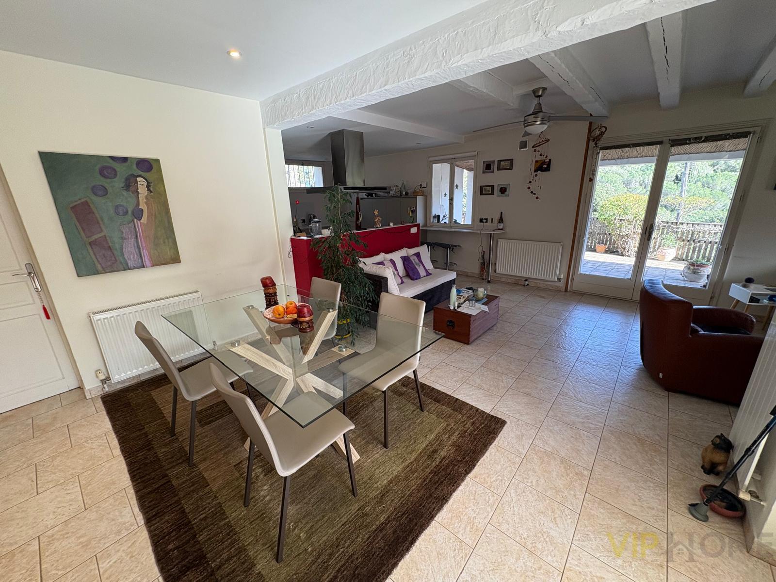 For sale of chalet in Begur