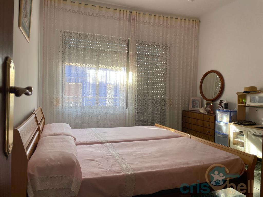 For sale of flat in Águilas