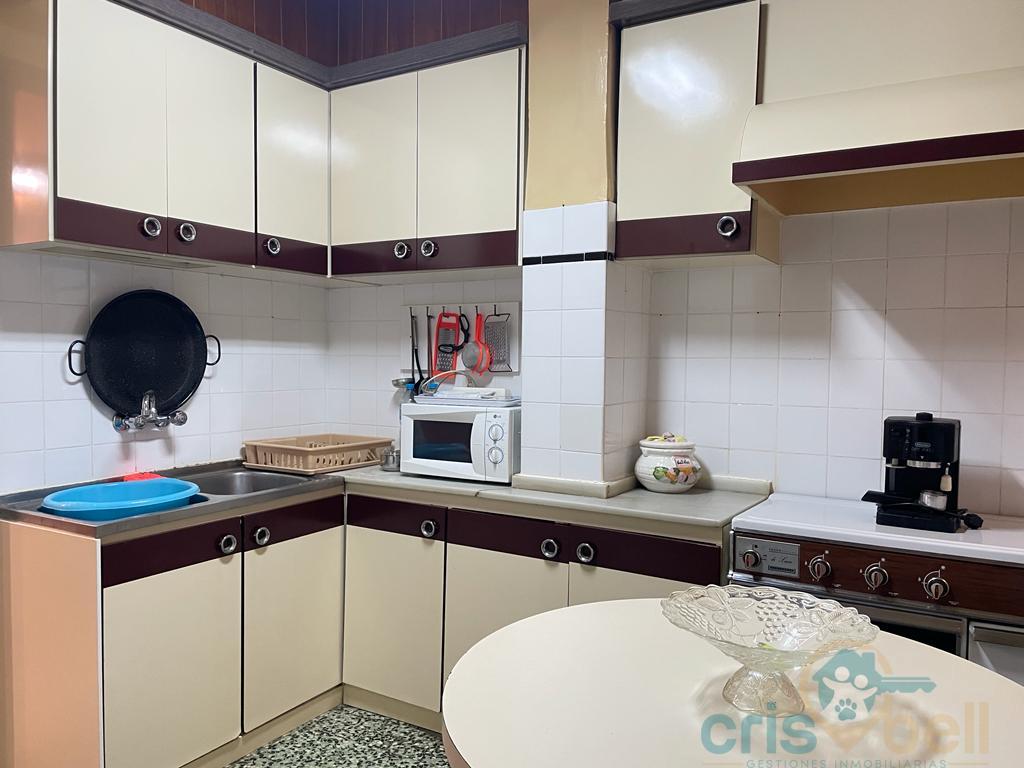 For sale of flat in Águilas