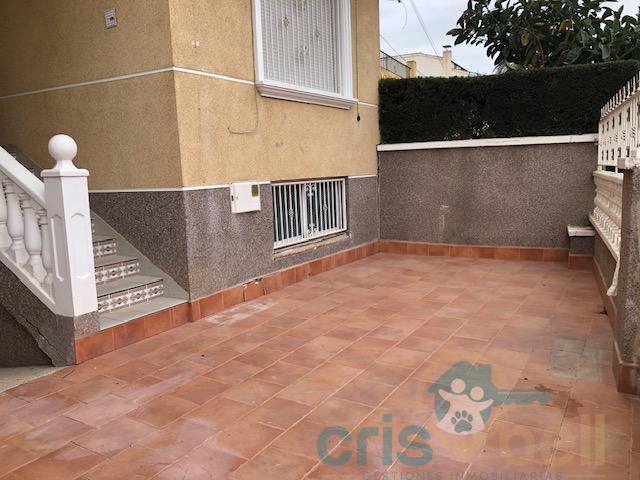 For sale of house in Ceutí