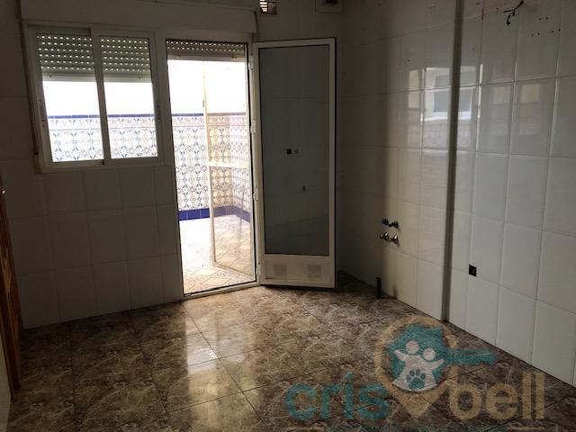 For sale of house in Ceutí