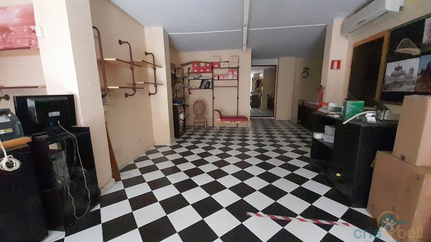 Venta de local en Lorca