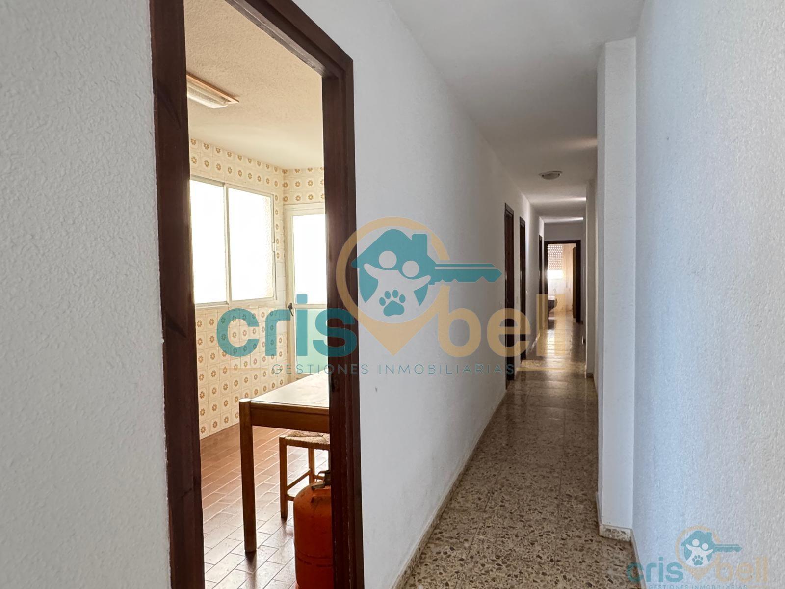 For sale of flat in Águilas
