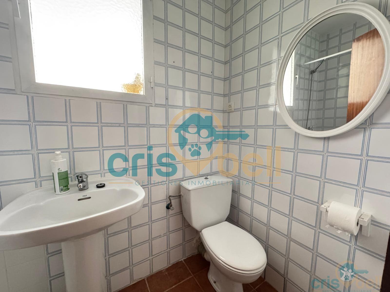 For sale of flat in Águilas