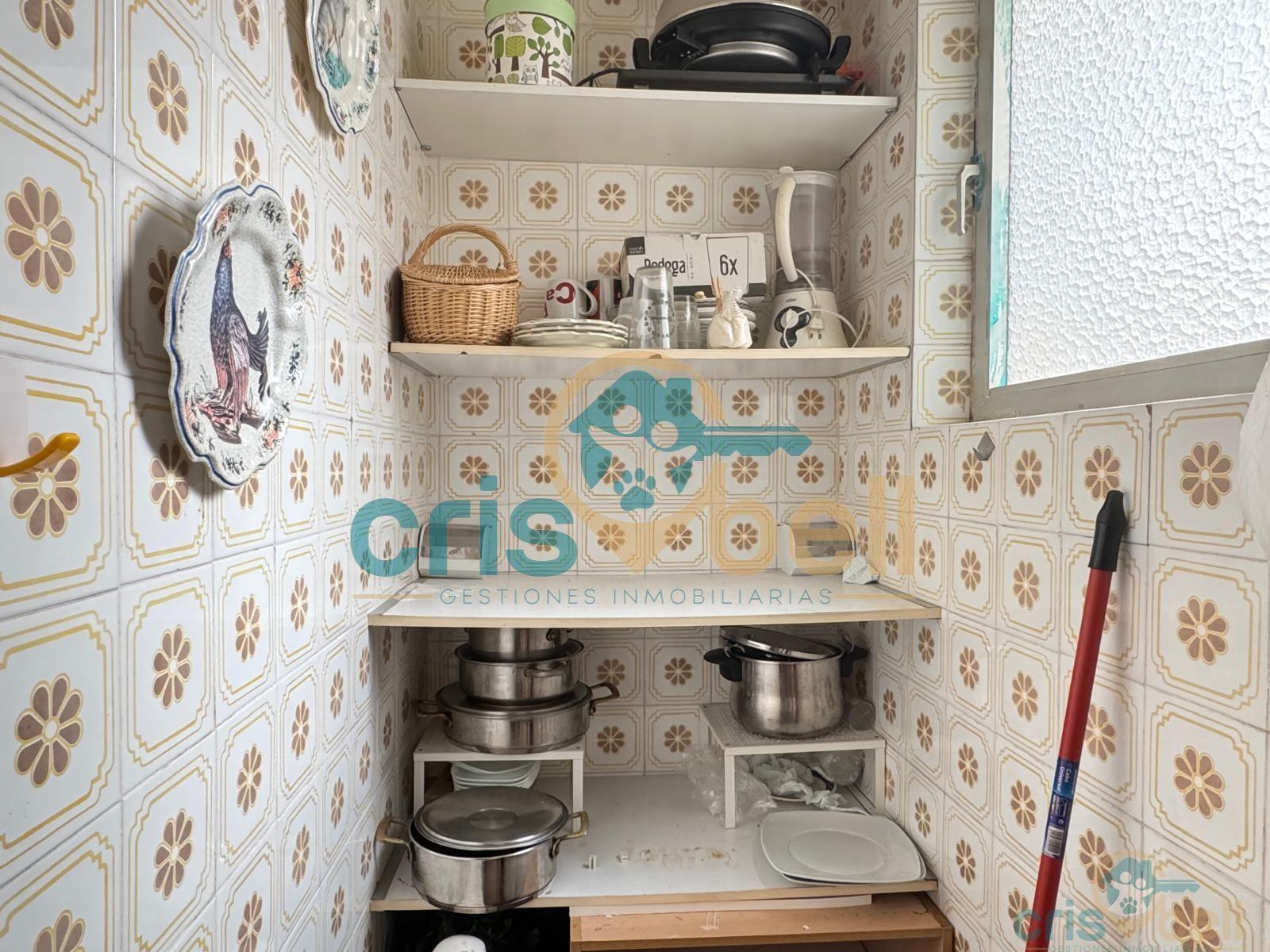 For sale of flat in Águilas