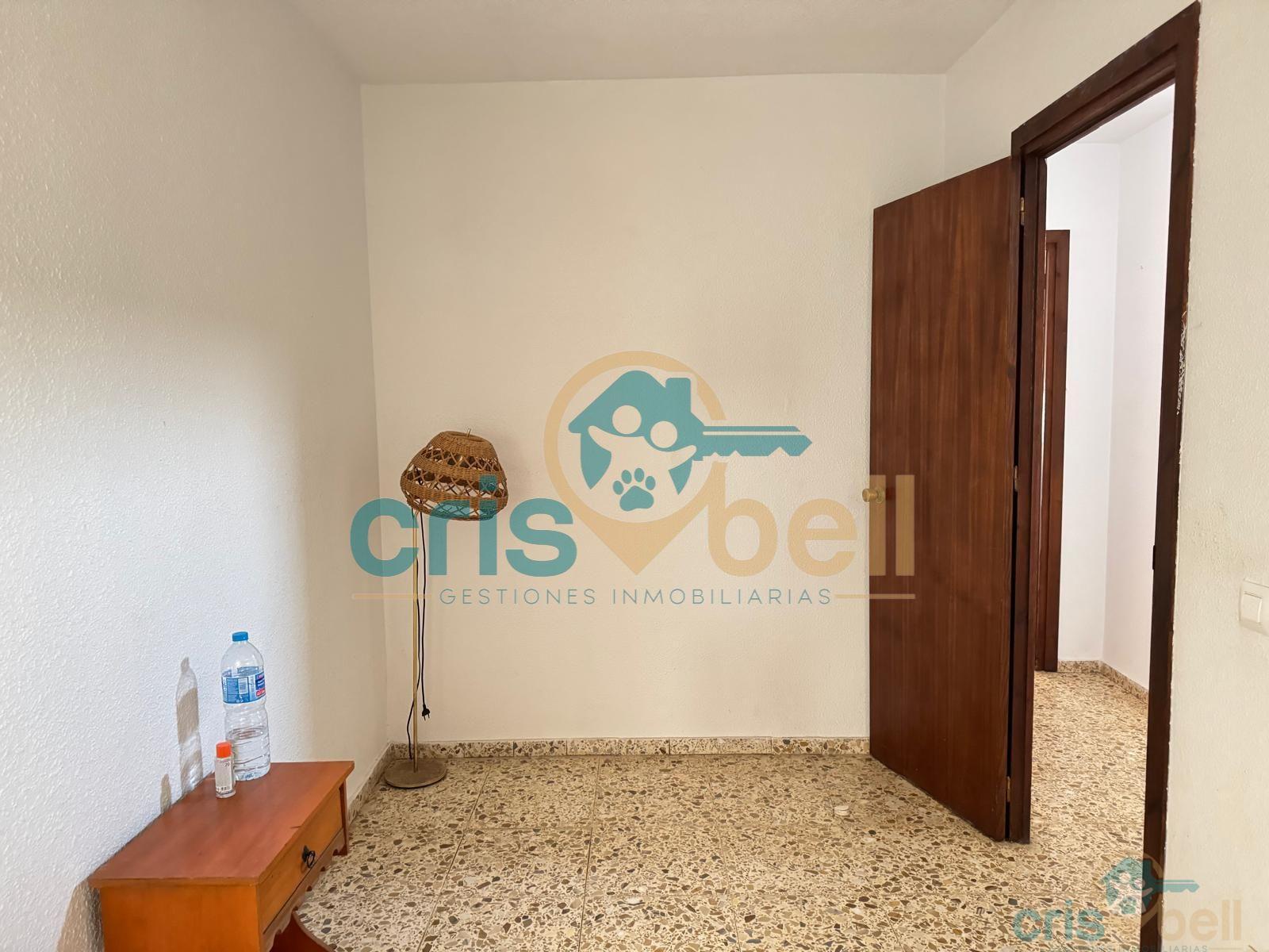 For sale of flat in Águilas