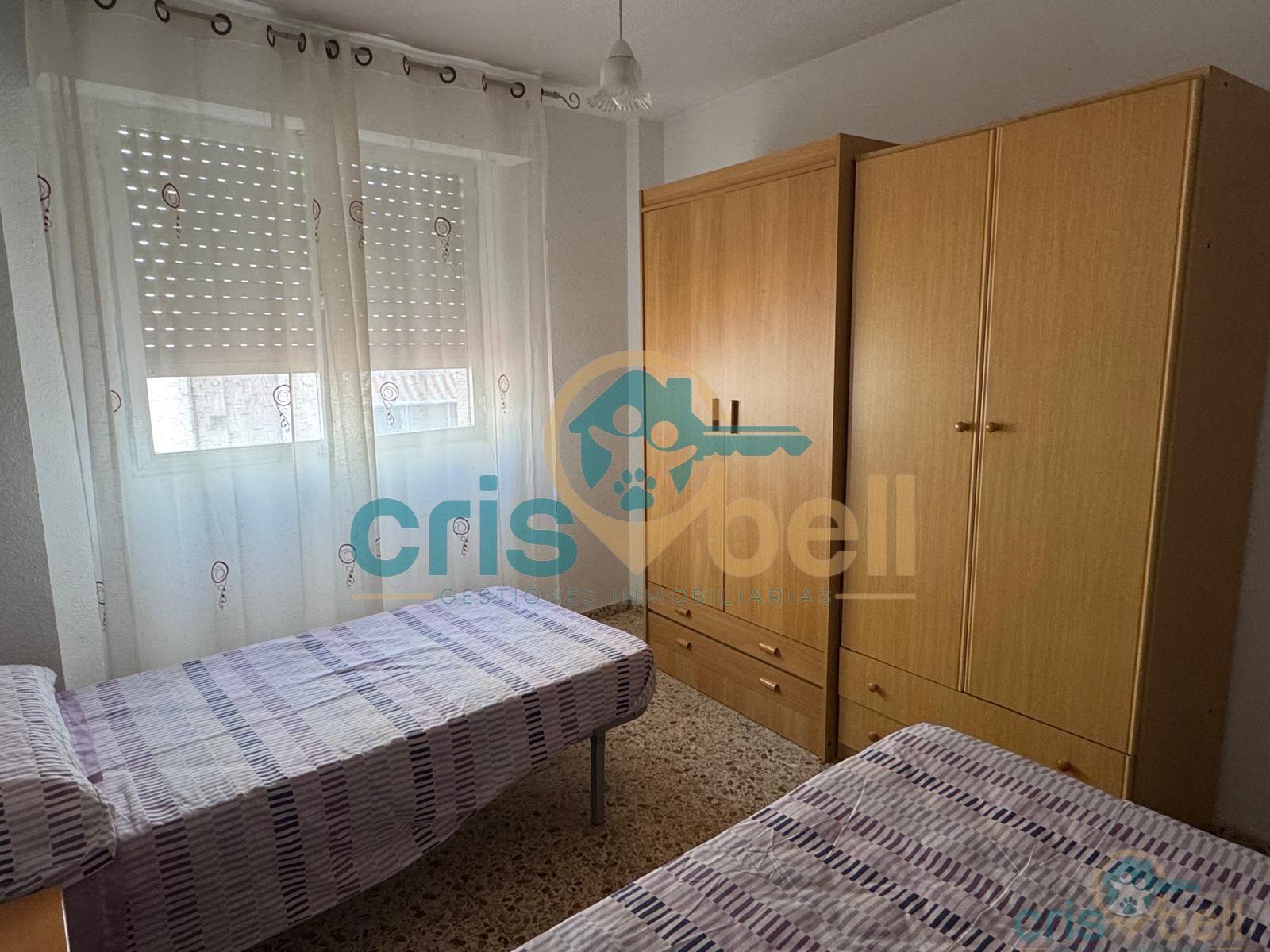 For sale of flat in Águilas