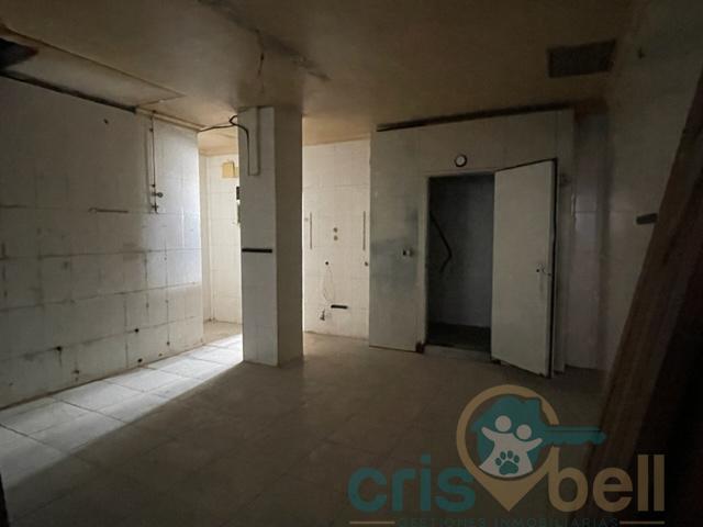 For rent of commercial in Lorca