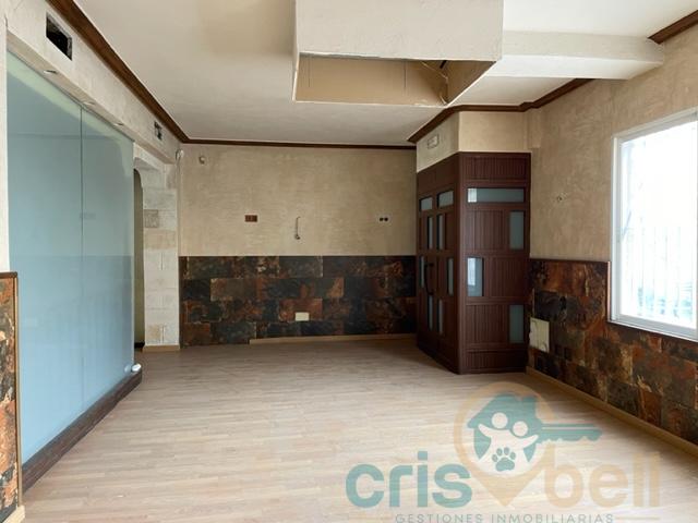 For rent of commercial in Lorca