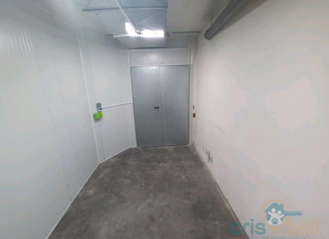 For sale of storage room in Villena