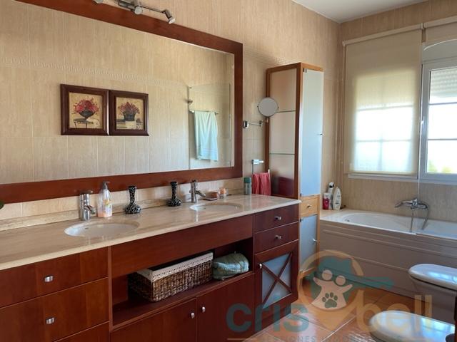 For sale of house in Lorca