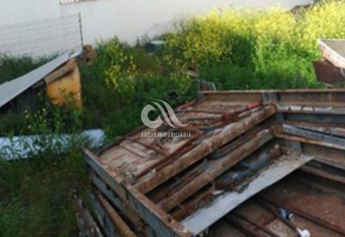 For sale of land in Córdoba