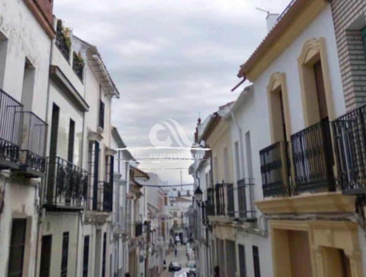 Venta de casa en Fernán-Núñez