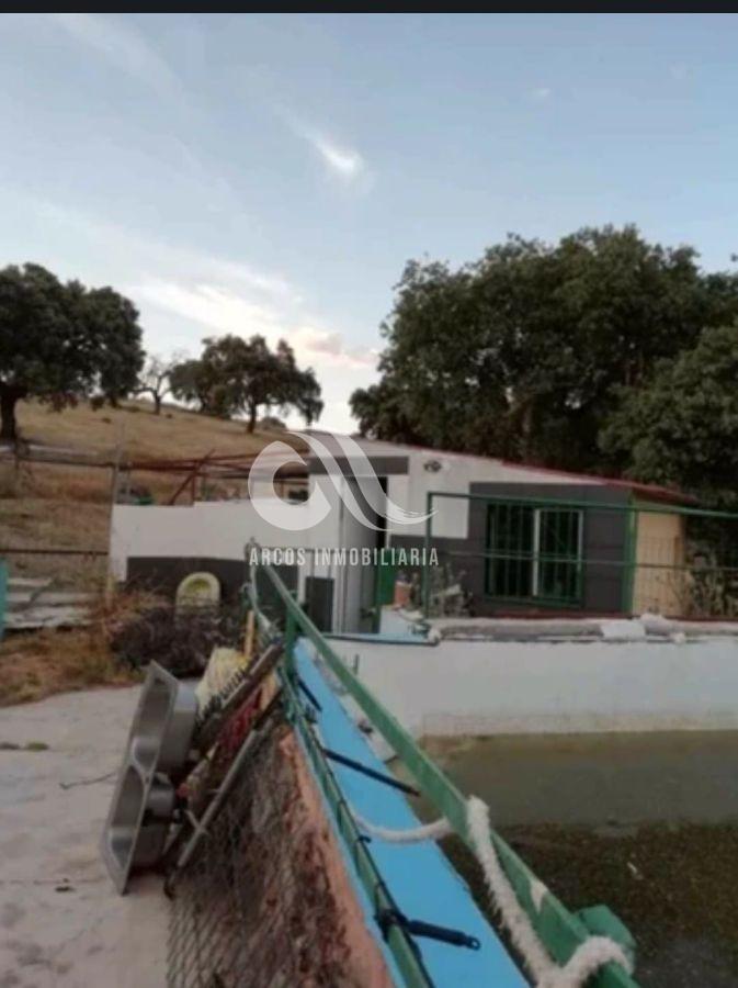 For sale of chalet in Córdoba