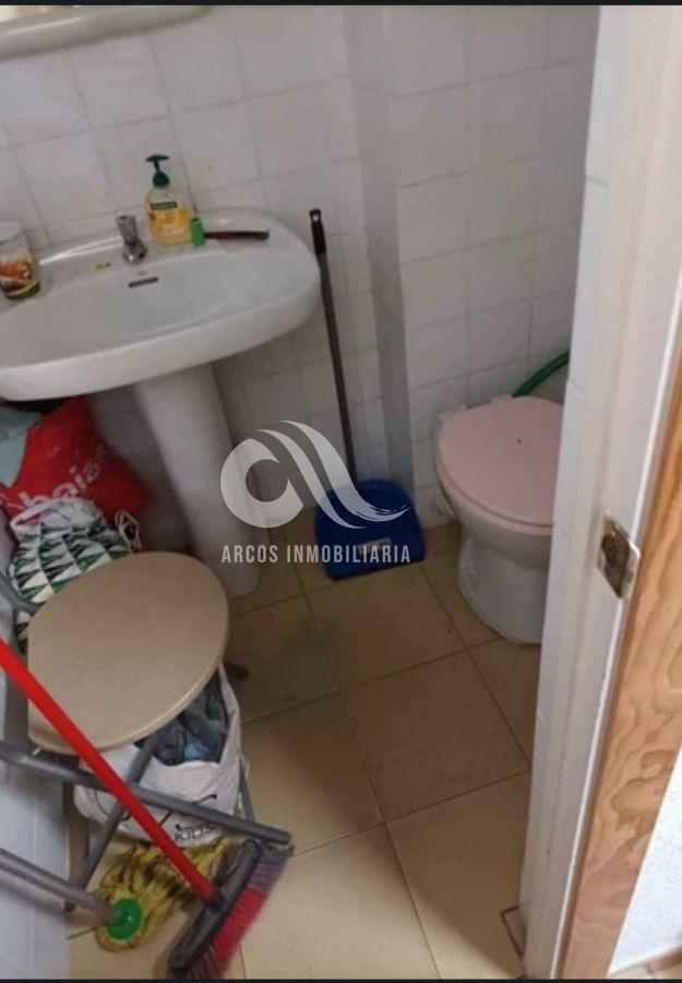 For rent of commercial in Córdoba