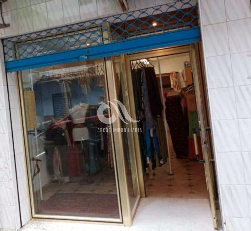 For rent of commercial in Córdoba