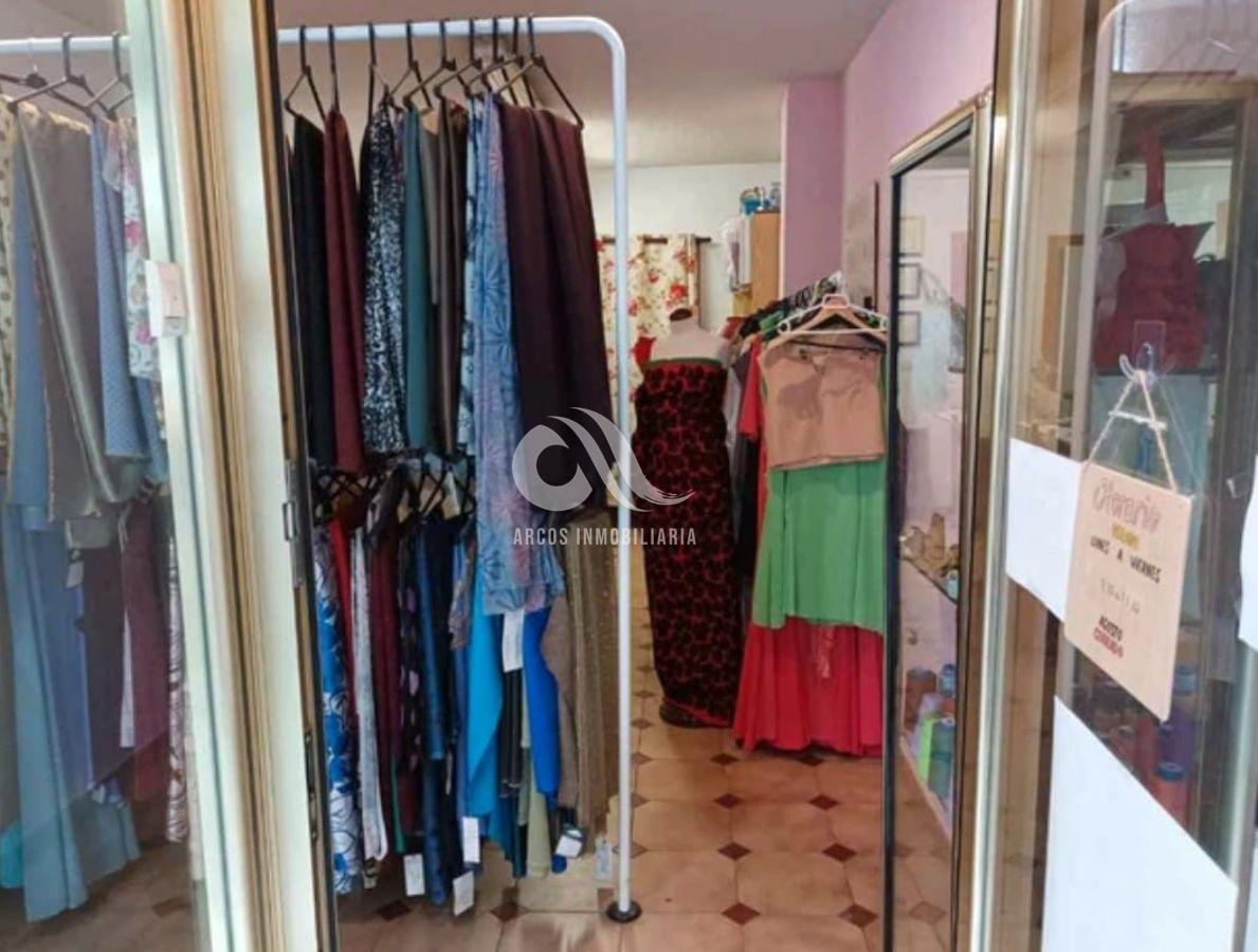 For rent of commercial in Córdoba