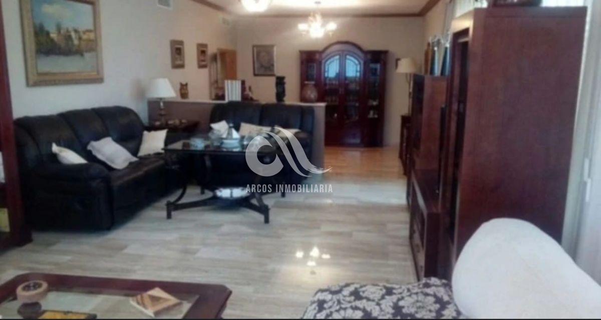 For sale of chalet in Córdoba