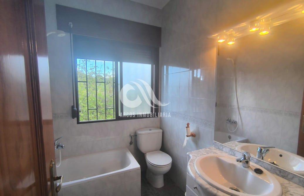 For sale of chalet in Córdoba