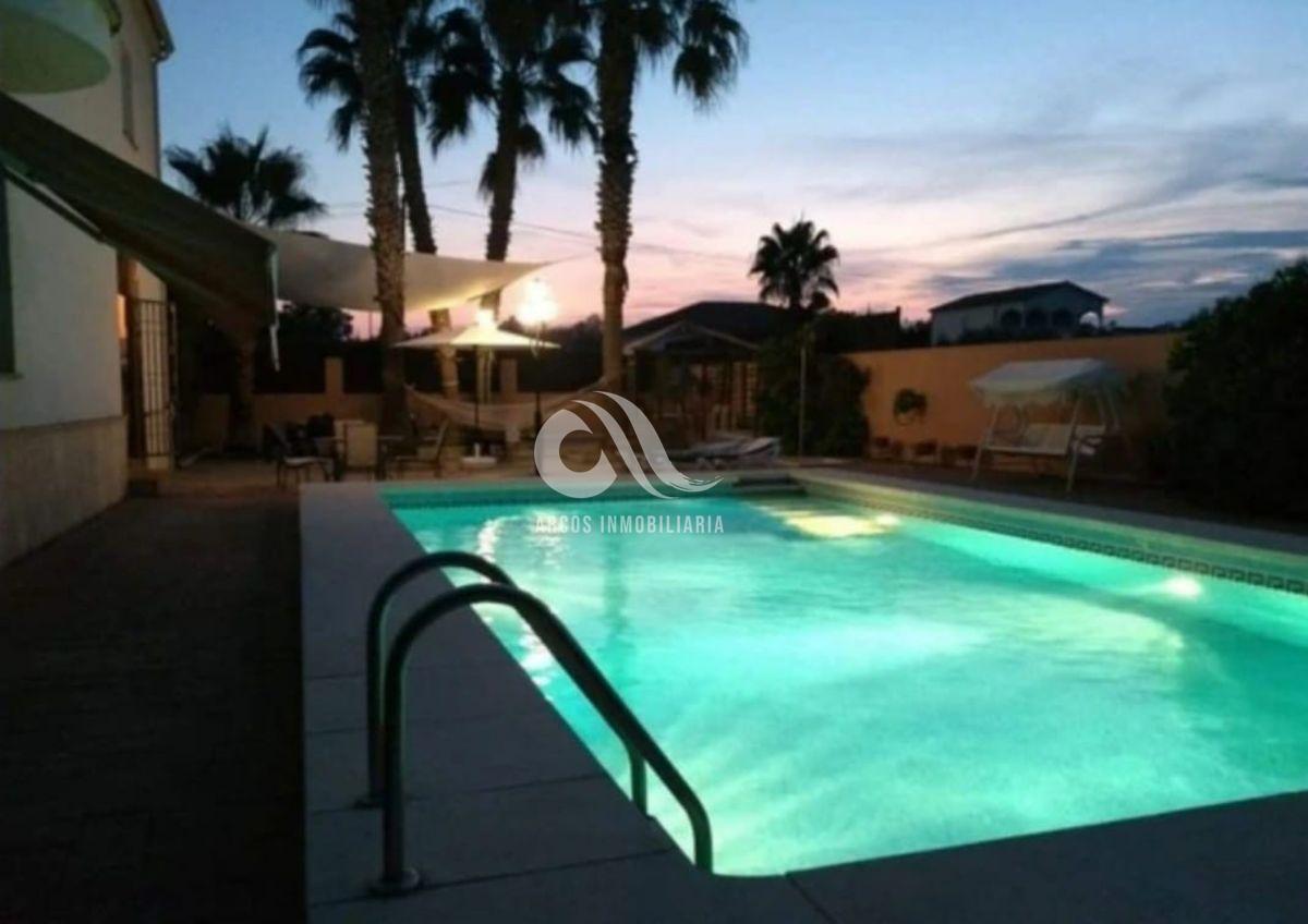 For sale of chalet in Córdoba