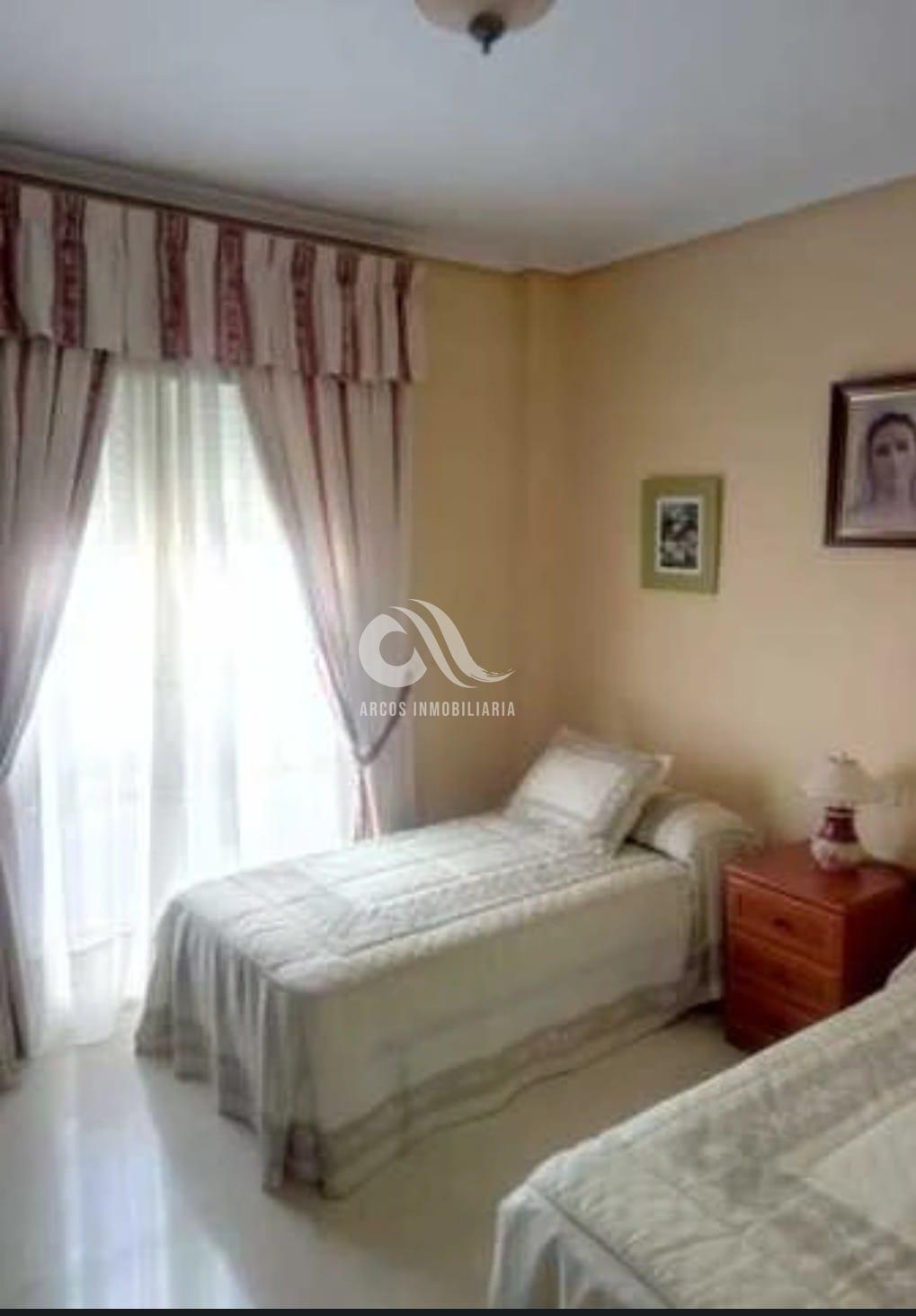For sale of house in Córdoba