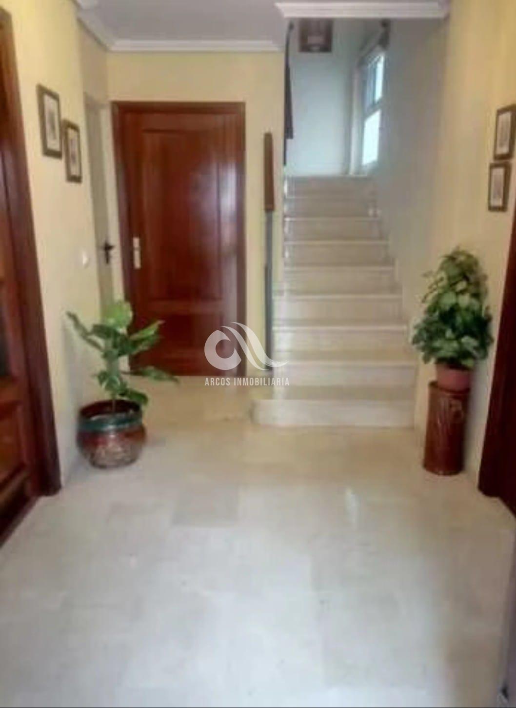 For sale of house in Córdoba