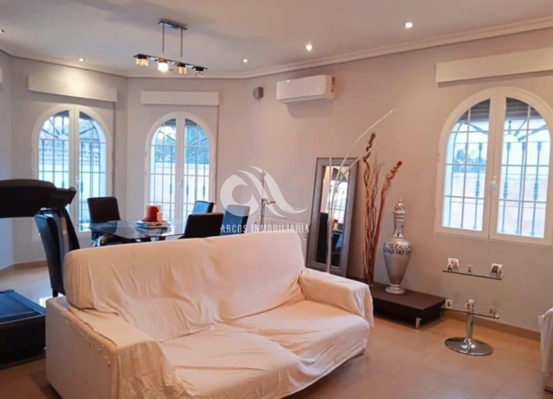 For sale of chalet in Córdoba