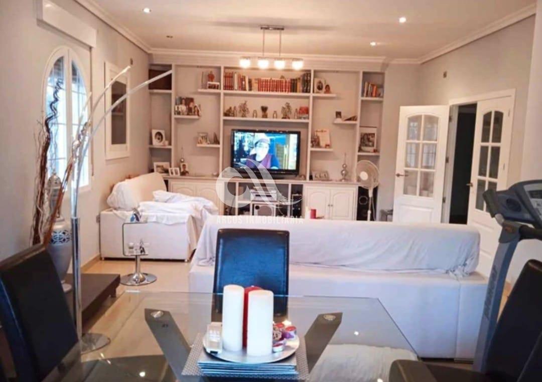 For sale of chalet in Córdoba