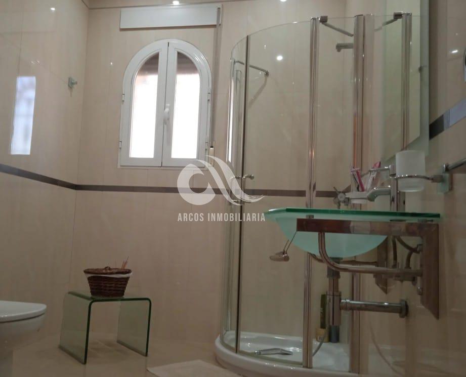 For sale of chalet in Córdoba