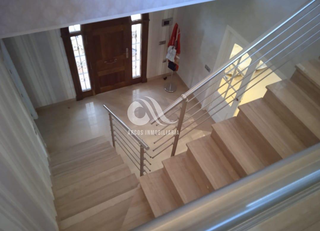 For sale of chalet in Córdoba