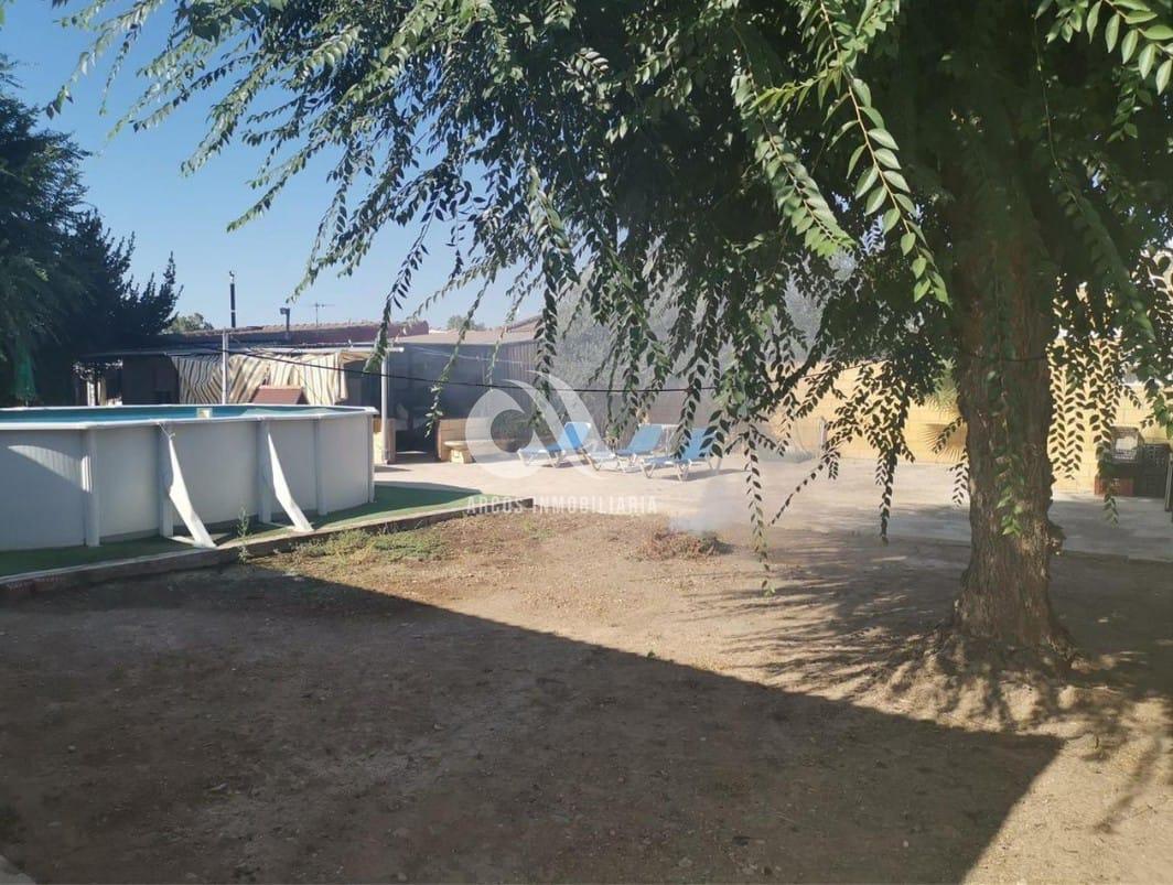 For sale of chalet in Córdoba