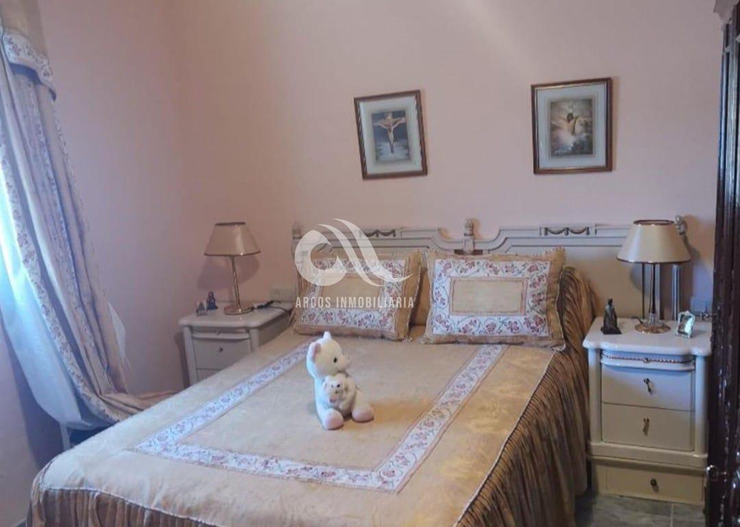 For sale of chalet in Córdoba