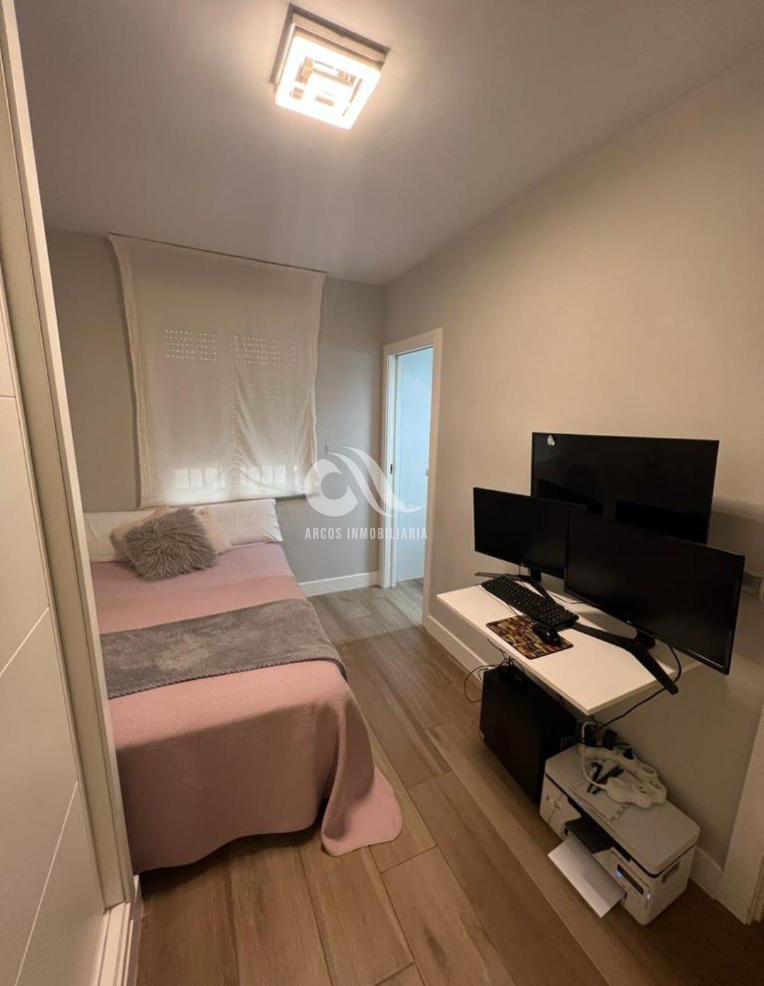 For sale of flat in Córdoba
