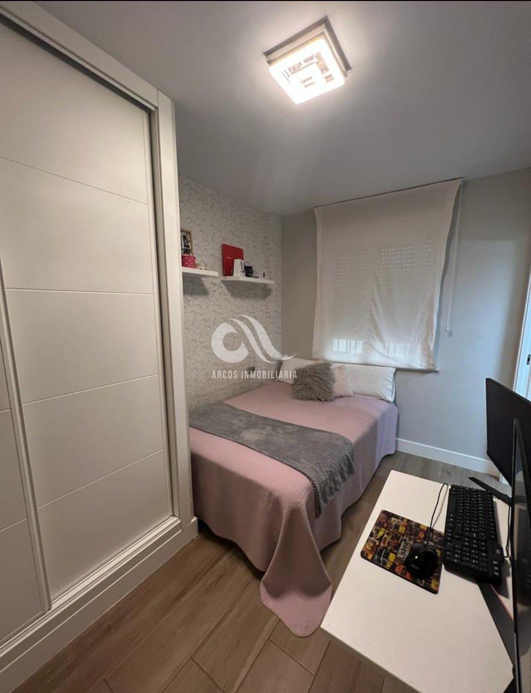 For sale of flat in Córdoba